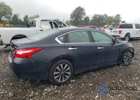 2017 Nissan Altima 2.5 z USA, uszkodzony, nr VIN 1N4AL3AP7HC133606